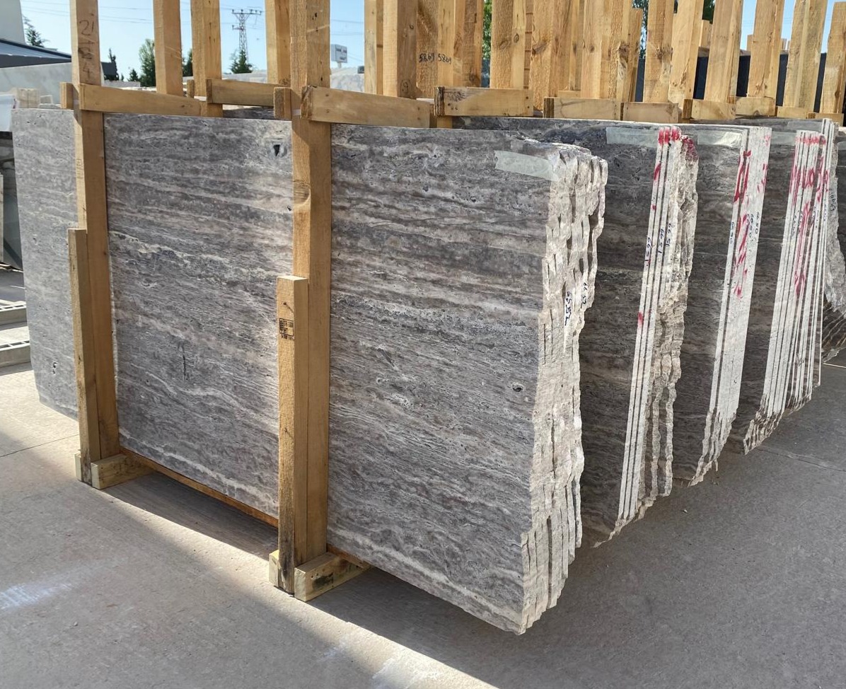 Silver Travertine Vein Cut